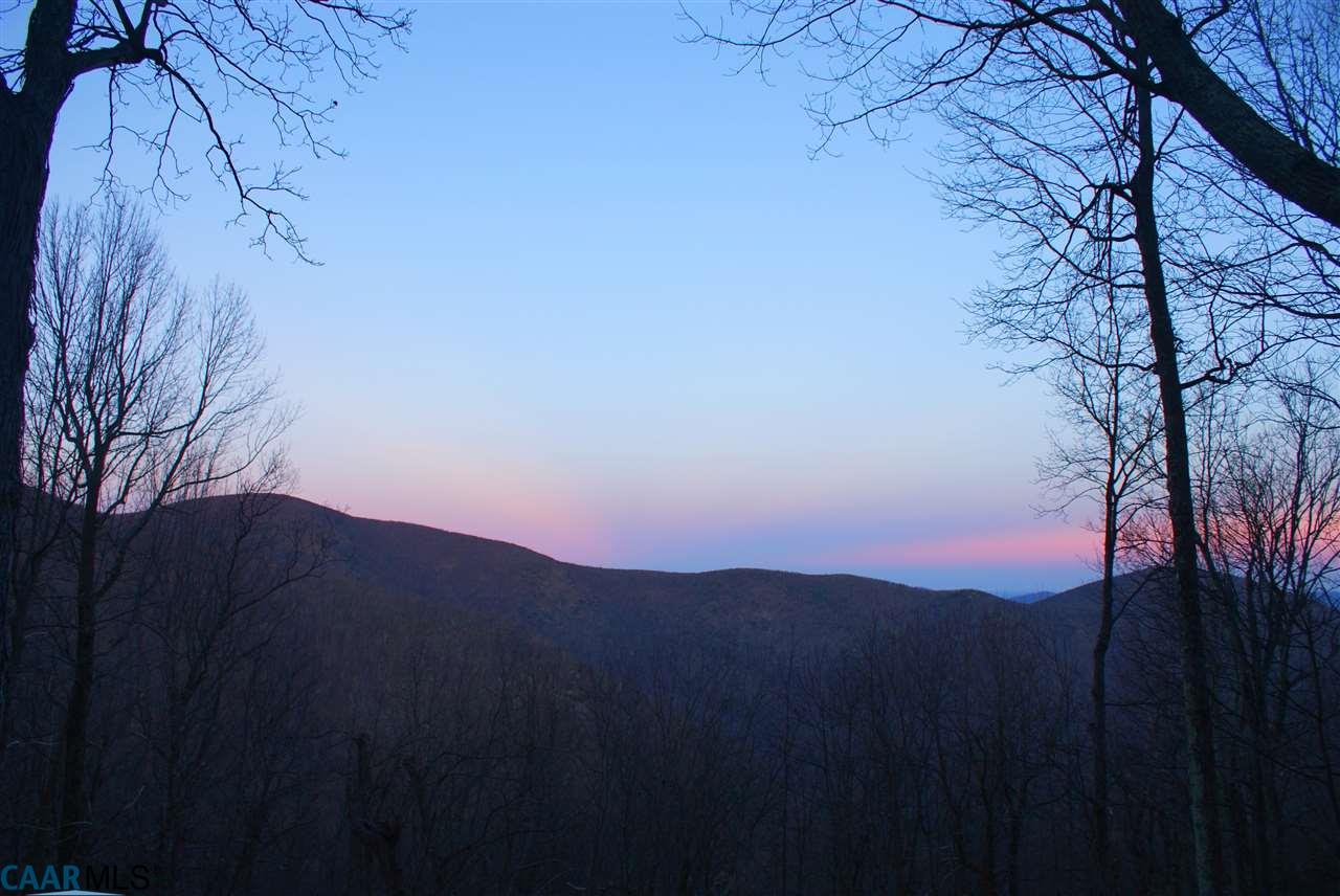 305 CRAWFORDS EDGE, Roseland, VA 22967