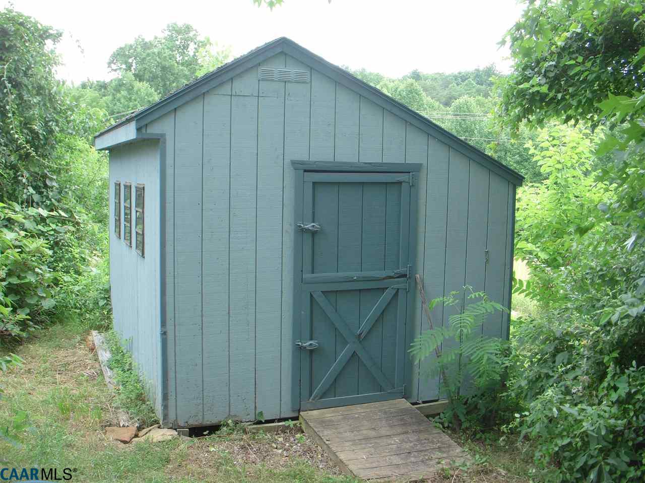 76Ragland Rd, Stanardsville, VA 22973
