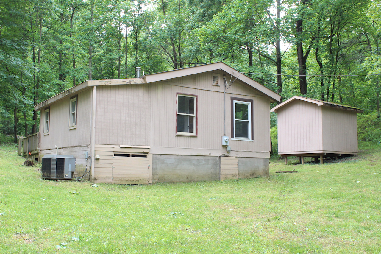23 Roberts LnStanardsville, VA, 22973Greene County