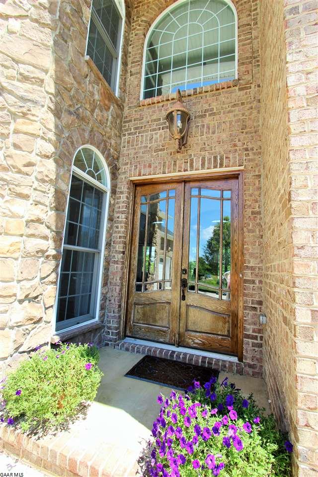 121 STONECREST AVE, Waynesboro, VA 22980