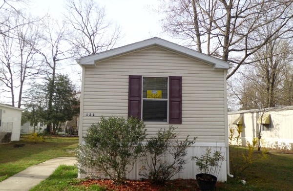 Sedgefield 121 Winter Oak DriveAshland, VA 23005