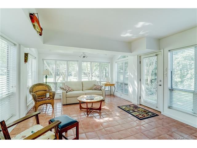 1100 Colony Trail, Lanexa, VA 23089