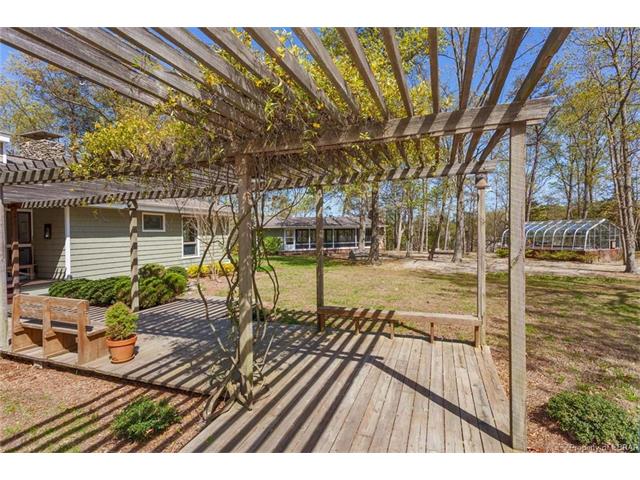 1112 Bennett Farm Road, Locust Hill, VA 23092