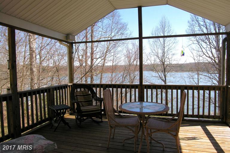 193 WHITE OAK DRIVE, Mineral, VA 23117