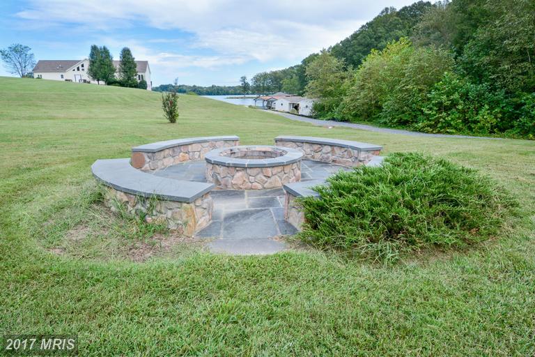 203 STONEWALL COURT, Mineral, VA 23117