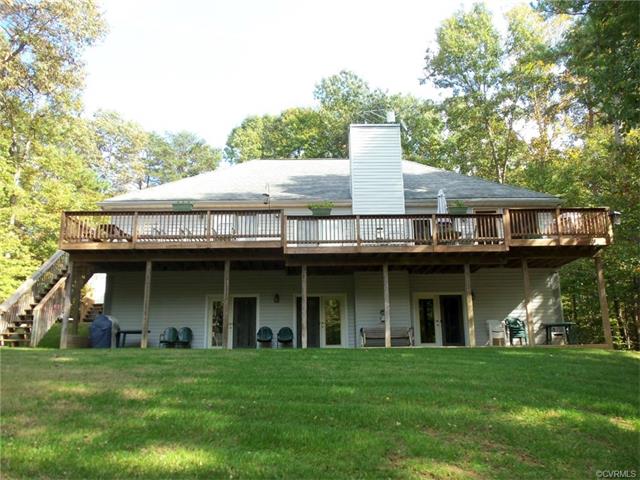 975 Oak Grove Drive, Louisa, VA 23117