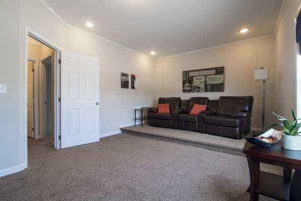3200RICH LN ,VA, Saluda, 23149