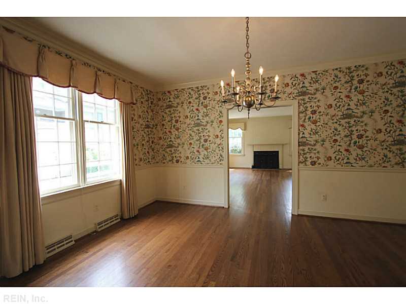 512 ENGLAND ST S, Williamsburg, VA 23185