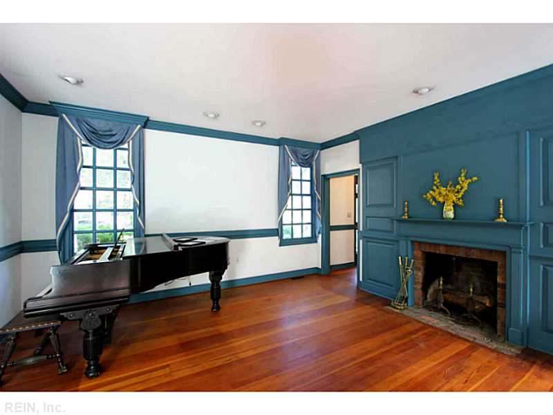 700 GOODWIN ST, Williamsburg, VA 23185