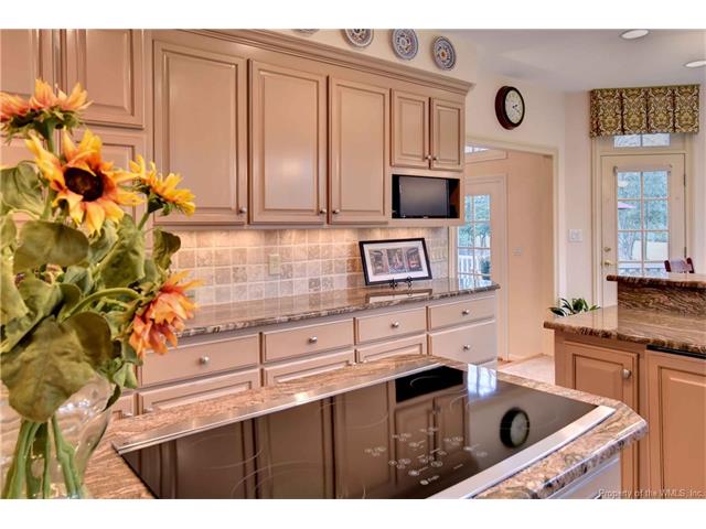 2072 Hornes Lake Road, Williamsburg, VA 23185