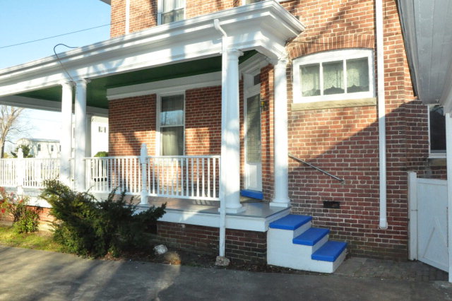 314 TAZEWELL AVE, Cape Charles, VA 23310