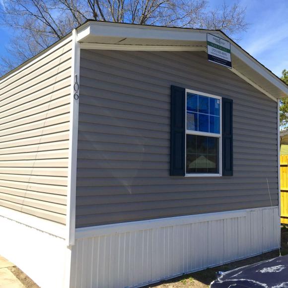 Edmonds Corner Mobile Home Community 2710 Ike Street Lot 106Chesapeake, VA 23324