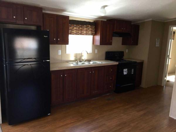 Edmonds Corner Mobile Home Community 2710 Ike Street Lot 106Chesapeake, VA 23324