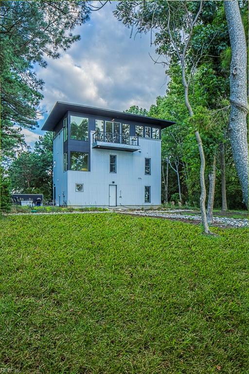 19193 FARM RD, Isle Of Wight County, VA 23430