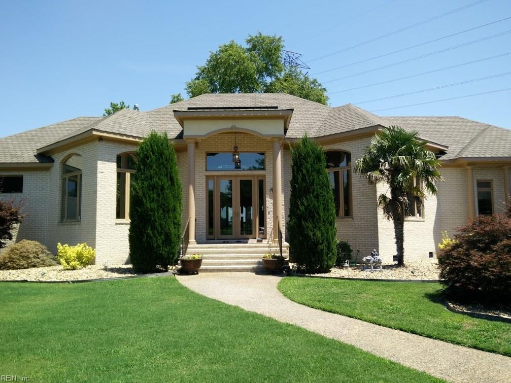 102 CLUB RD, Suffolk, VA 23435