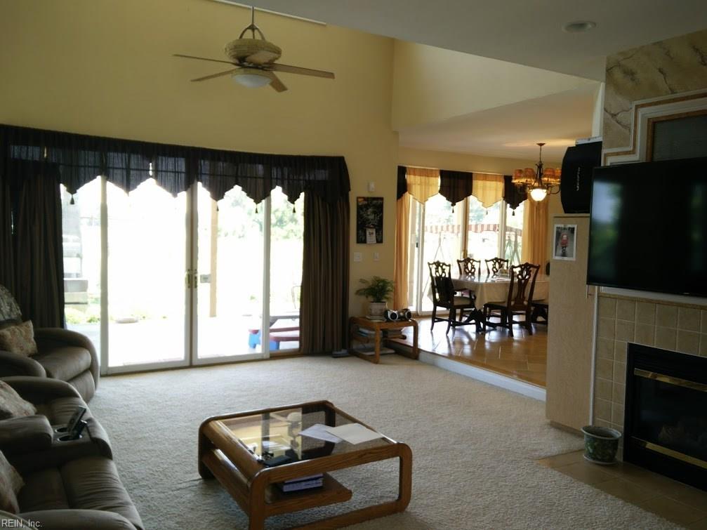 102 CLUB RD, Suffolk, VA 23435