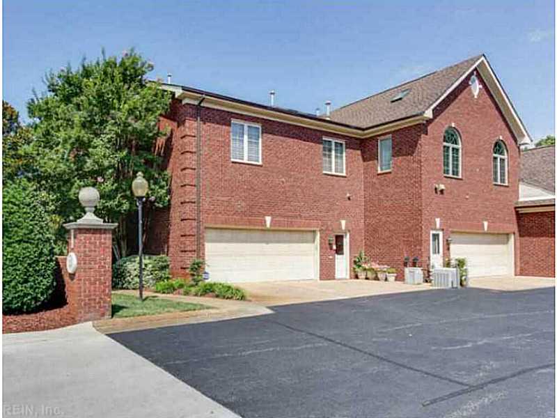 3200 HUNTWICK LN, Virginia Beach, VA 23451