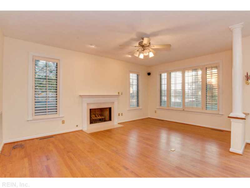 3200 HUNTWICK LN, Virginia Beach, VA 23451