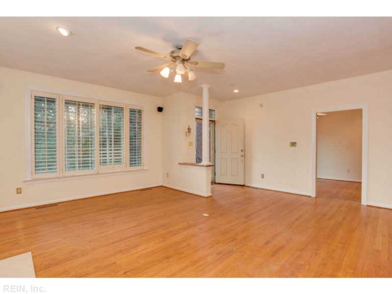 3200 HUNTWICK LN, Virginia Beach, VA 23451