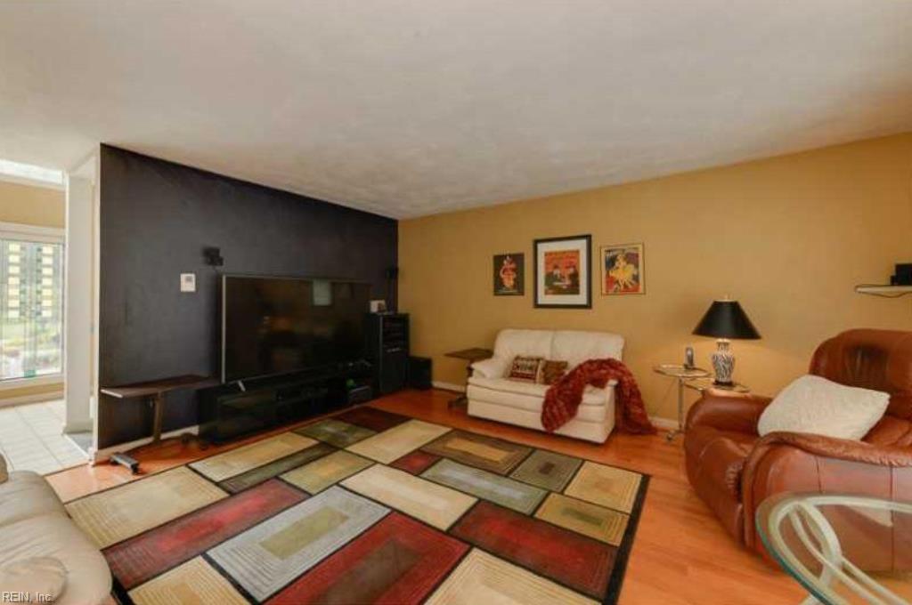 4204 WHITE ACRES CT, Virginia Beach, VA 23455