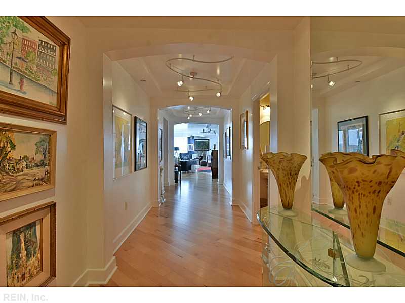 4545 COMMERCE ST, Virginia Beach, VA 23462