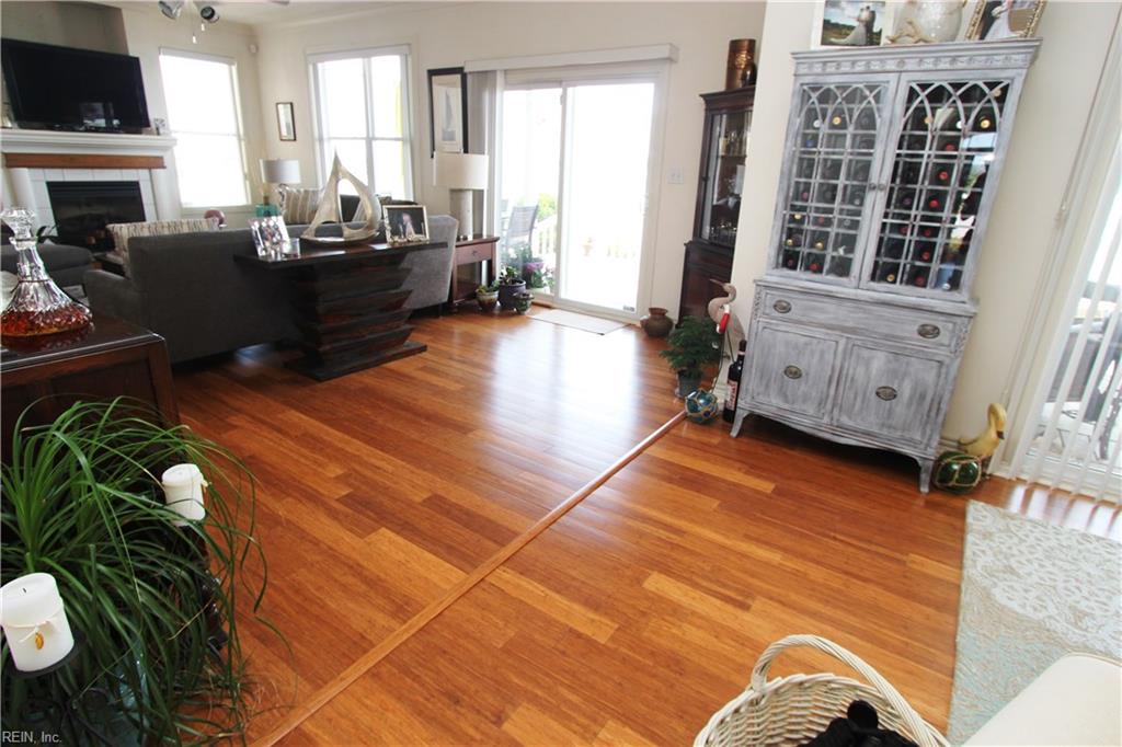 9582 BAY POINT DR, Norfolk, VA 23518
