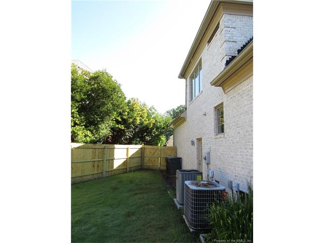 106 Donovan Court, Yorktown, VA 23693