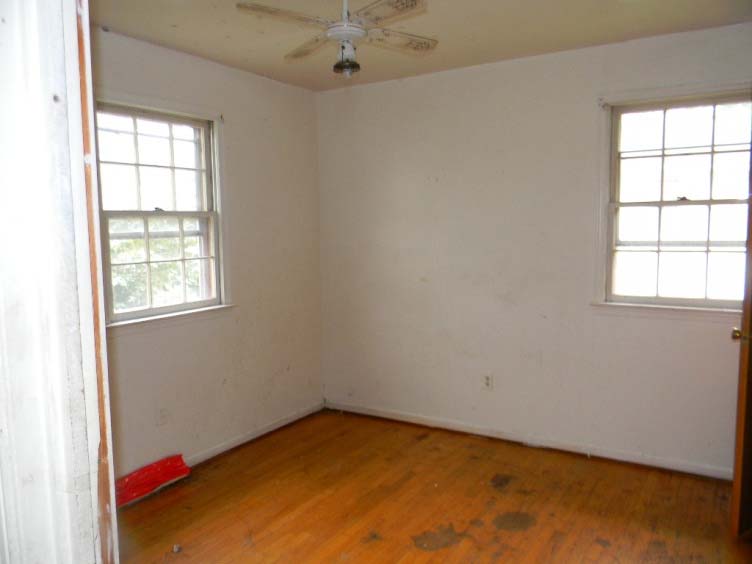 805 N Gillfield DrPetersburg, VA, 23803Petersburg City County