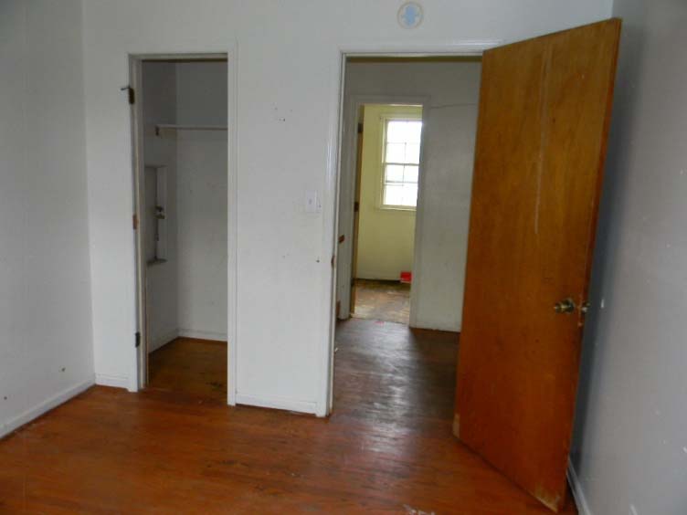 805 N Gillfield DrPetersburg, VA, 23803Petersburg City County