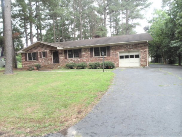 906 Grove AveLawrenceville, VA, 23868Brunswick County