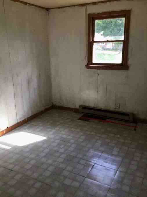 108 Hawkins StreetClarksville, VA, 23927Mecklenburg County