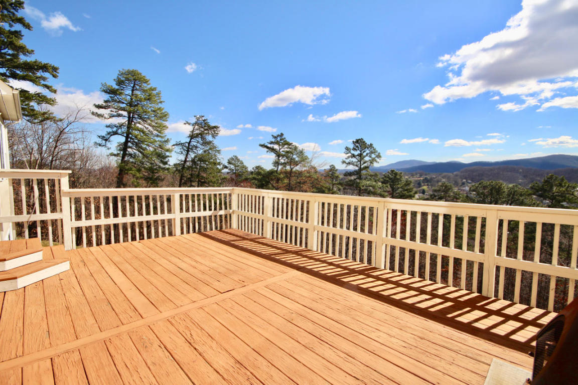 3456 WELLINGTON DR, Roanoke, VA 24014