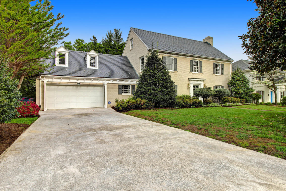 2825 Avenham AVE, Roanoke, VA 24014