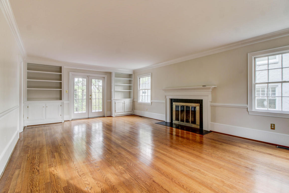 2825 Avenham AVE, Roanoke, VA 24014