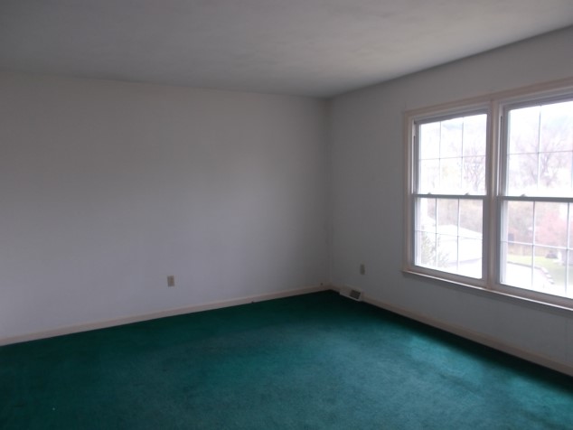 8192 Ashton LaneRoanoke, VA, 24019Botetourt County