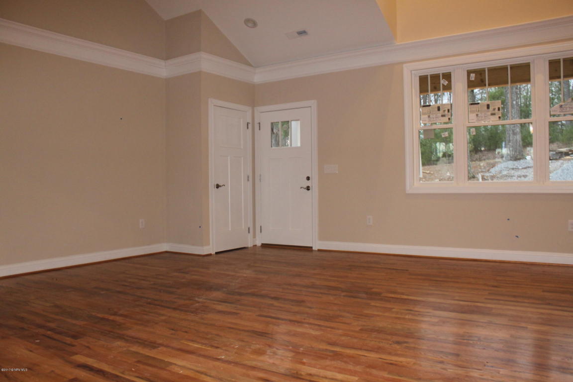 1161 Treetop Ridge Rd, Blacksburg, VA 24060