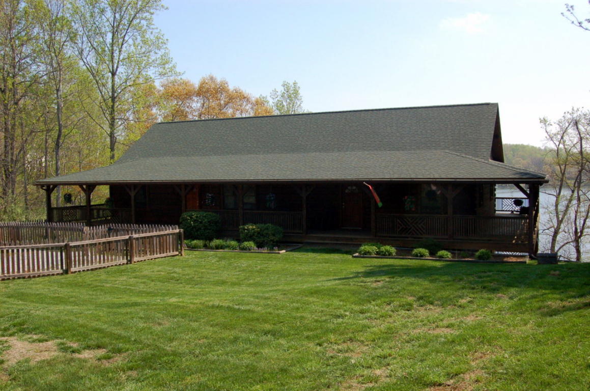 6200 Horseshoe Bend RD, Goodview, VA 24095