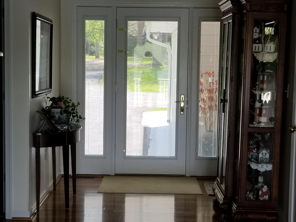 5 LAKEMOUNT CIR, Moneta, VA 24121