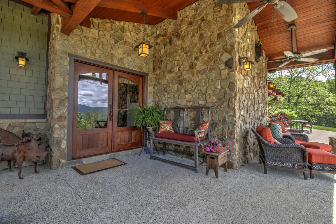 9451 Goose Creek Valley RD, Montvale, VA 24122