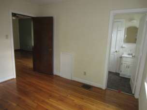 6637 South DrRadford, VA, 24141Pulaski County