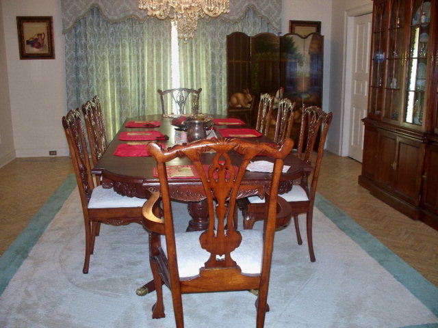 100 Hunters Green Dr, Stanleytown, VA 24168