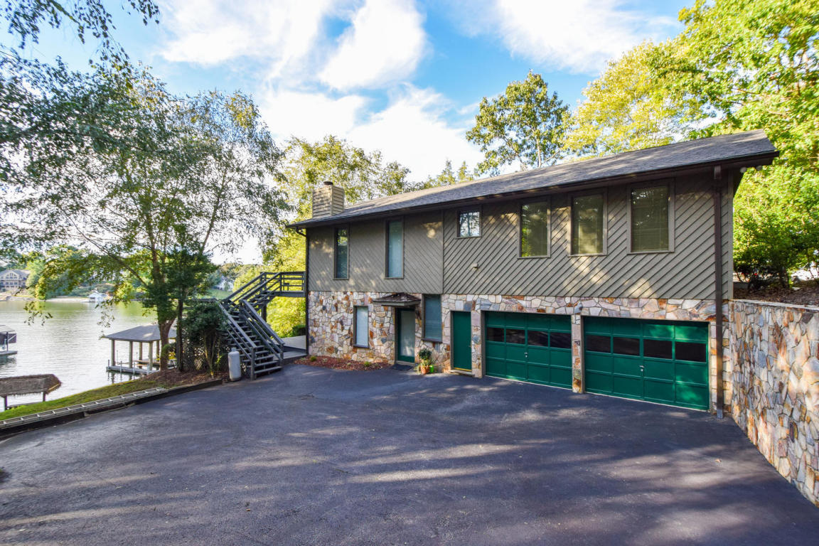 375 NIVER DR, Union Hall, VA 24176