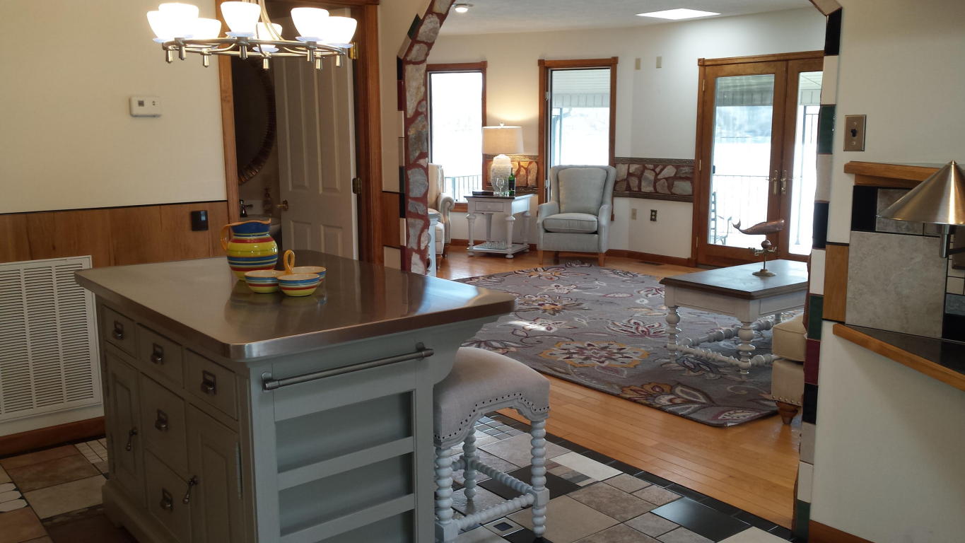 400 Blue Lake RD, Union Hall, VA 24176
