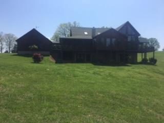 517 Pleasant Valley LN, Wirtz, VA 24184