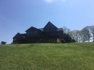 517 Pleasant Valley LN, Wirtz, VA 24184
