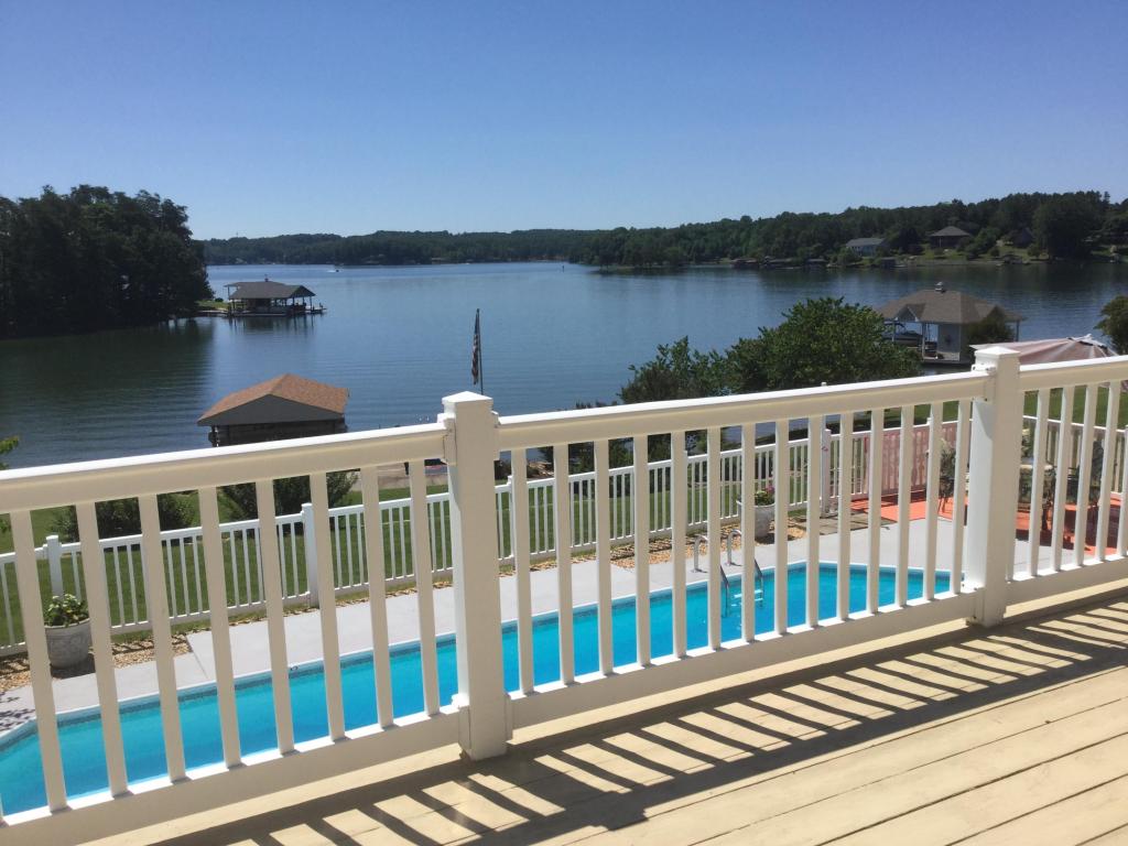 227 Twin Chimneys DR, Wirtz, VA 24184