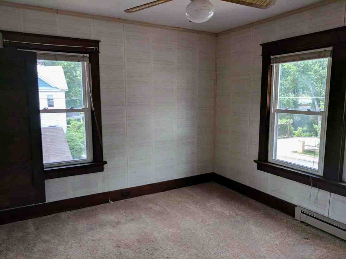 406 Dixon AveAppalachia, VA, 24216Wise County