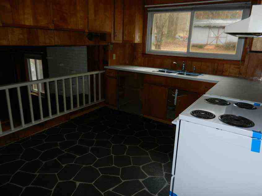 6412 Legion DrWise, VA, 24293Wise County