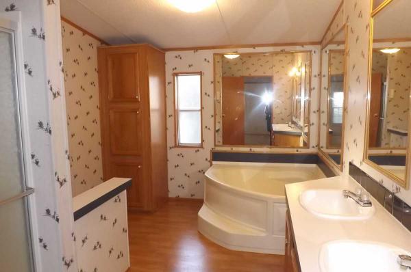 Evergreen Mobile Home Park 548 Kettle LaneLynchburg, VA 24501