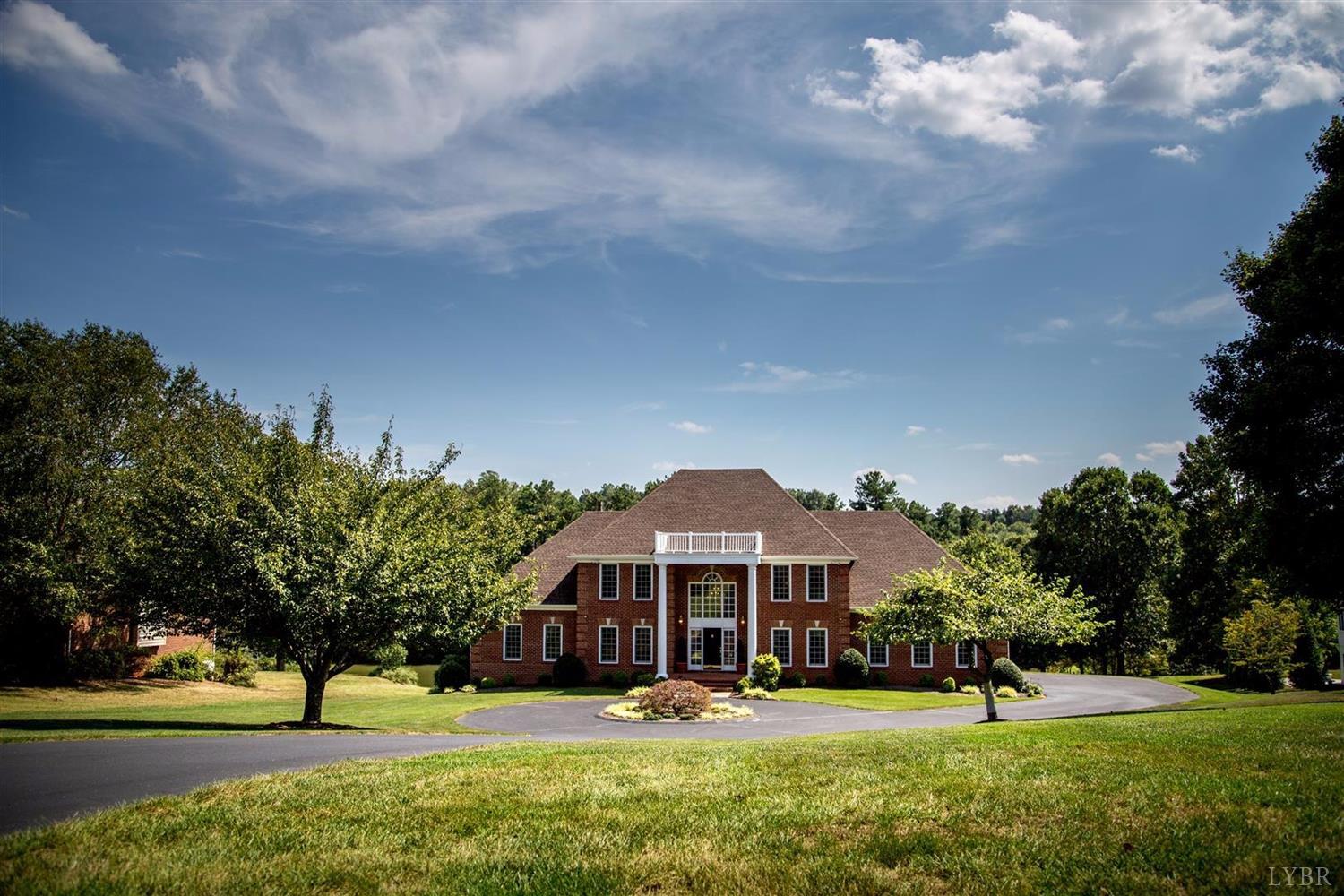 313 Spring Lake Road, Forest, VA 24551